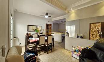 Imagem: Casa á venda com 3 dormitórios (sendo