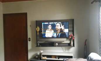 Imagem 5: Casa á venda com 2 dormitórios no bairro Parque Glória IV na cidade de Catanduva/SP