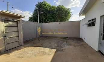 Imagem: Casa á venda com 3 dormitórios, ampla