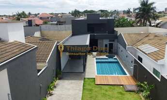 Imagem 7: Sobrado á venda com 2 suítes, piscina ampla área gourmet com churrasqueira em nobre bairro