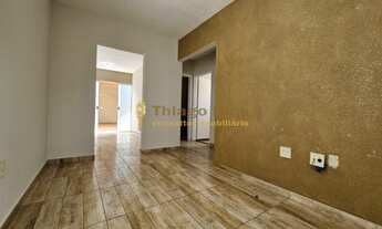 Imagem 6: Casa á venda com 2 dormitórios, 2 vagas, 2 banheiros e ampla varanda com quintal e corredo