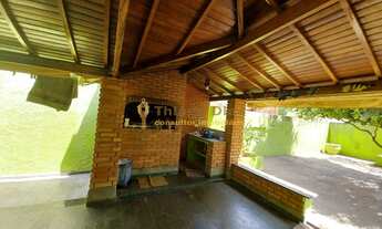 Imagem: Casa ampla com quintal á venda no centro