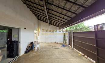 Imagem: Casa á venda com 2 dormitórios, 3 vagas