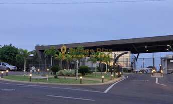 Imagem: Terreno de esquina com 246 m² à venda