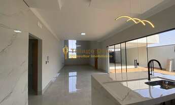 Imagem 2: Casa nova e moderna á venda com 3 dormitórios, 4 vagas e área gourmet com churrasqueira no