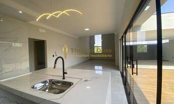 Imagem 3: Casa nova e moderna á venda com 3 dormitórios, 4 vagas e área gourmet com churrasqueira no