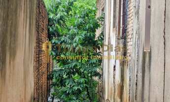 Imagem 4: Casa á venda tipo assobradada com 3 dormitórios (sendo 2 suítes), salas, quintal no bairro