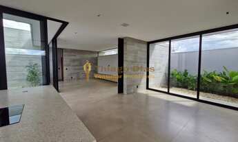 Imagem 4: Casa nova e moderna com 3 suítes, piscina, 2 vagas e cozinha gourmet á venda no bairro Top