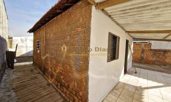 Imagem 7: Casa á venda com amplo terreno em ótima localização no bairro Pozzobon na cidade de Votupo