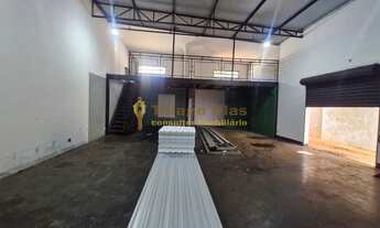 Imagem 4: Barracão á venda em ótima localização com 162 m² de área construída no bairro Jardim Alvor