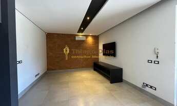 Imagem 2: Casa moderna com cozinha gourmet com churrasqueira, piscina e ampla varanda á venda no bai