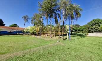 Imagem 2: Chácara á venda com piscina, mini campo de futebol, varanda com churrasqueira em ótima loc