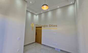 Imagem 5: Casa nova e moderna á venda com 3 dormitórios (sendo 1 suíte com closet), 3 vagas e cozinh