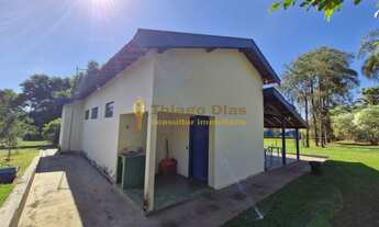 Imagem 4: Chácara á venda com piscina, mini campo de futebol, varanda com churrasqueira em ótima loc