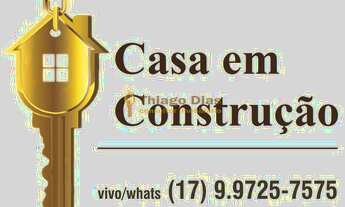 Imagem: Casa em fase de construção e com fino