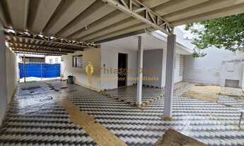 Imagem: Casa á venda com 3 dormitórios, amplo