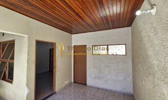 Imagem 6: Casa á venda com 3 dormitórios, varanda ampla com churrasqueira, quintal em ótima localiza