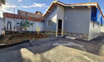 Imagem 2: Casa á venda com 2 dormitórios, quintal amplo no bairro Comerciários na cidade de Votupora