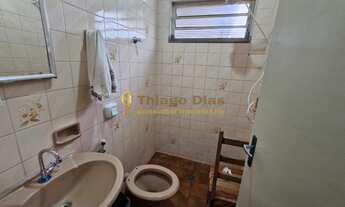 Imagem 4: Casa á venda com 3 dormitórios, amplo quintal na região central da cidade de Votuporanga/S