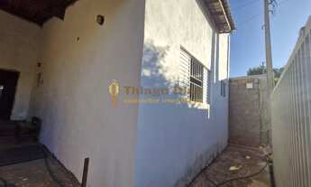 Imagem 2: Casa inacabada à venda com 3 dormitórios (sendo 1 suíte) e 2 vagas na garagem no bairro Ja