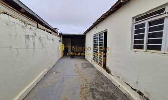 Imagem 7: Casa á venda com 3 dormitórios, amplo quintal na região central da cidade de Votuporanga/S