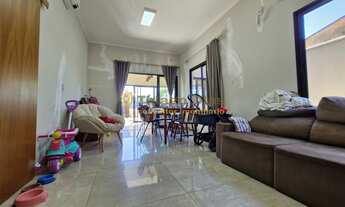 Imagem: Casa moderna á venda em ótima localização