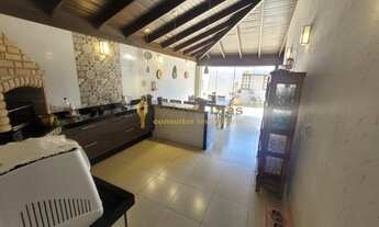 Imagem 6: Casa moderna á venda com 3 dormitórios (sendo 1 suíte com closet e banheira de hidro) no b