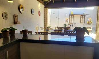 Imagem 5: Casa moderna á venda com 3 dormitórios (sendo 1 suíte com closet e banheira de hidro) no b