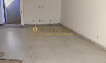 Imagem 3: Casa nova e moderna á venda com 3 dormitórios (sendo 1 suíte com closet), 2 vagas e cozinh