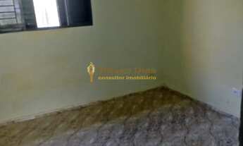 Imagem 6: Casa á venda com 2 dormitórios e amplo quintal no bairro CDHU Júlio de Souza Bonfim na cid