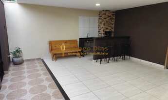 Imagem: Casa á venda com 2 dormitórios, garagem