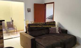 Imagem 4: Casa á venda com 2 dormitórios, garagem gourmet com churrasqueira em ótima localização no