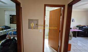 Imagem 4: Casa com 3 dormitórios, 2 banheiros, 7 vagas e amplo quintal à venda no bairro Pozzobon na