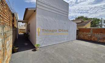 Imagem: Casa á venda com 2 vagas, 2 dormitórios