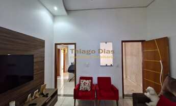 Imagem 5: Casa á venda com 3 dormitórios, churrasqueira, quintal e salão comercial no bairro Cohab C