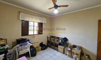 Imagem 5: Casa com 3 dormitórios, 2 banheiros, 7 vagas e amplo quintal à venda no bairro Pozzobon na