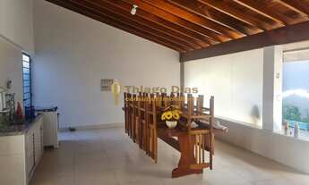 Imagem: Casa á venda com 3 dormitórios, 3 banheiros