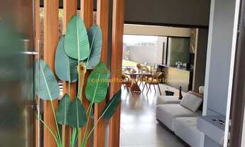 Imagem 5: Casa moderna Neo Clássico à venda com piscina, cozinha gourmet com churrasqueira e quintal