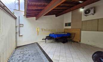 Imagem 4: Casa á venda com 3 dormitórios (sendo 1 suíte) e 2 vagas em nobre bairro San Remo na cidad