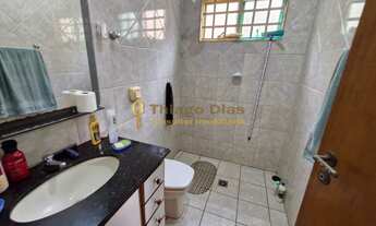 Imagem 7: Casa á venda com 3 dormitórios (sendo 1 suíte) e 2 vagas em nobre bairro San Remo na cidad