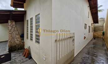 Imagem 3: Casa á venda com 3 dormitórios (sendo 1 suíte) e 2 vagas em nobre bairro San Remo na cidad