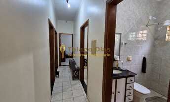 Imagem 6: Casa á venda com 3 dormitórios (sendo 1 suíte) e 2 vagas em nobre bairro San Remo na cidad