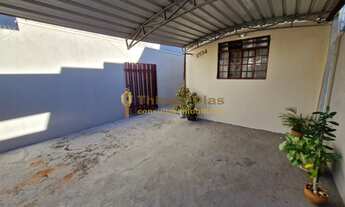 Imagem: Casa á venda com 2 dormitórios no bairro