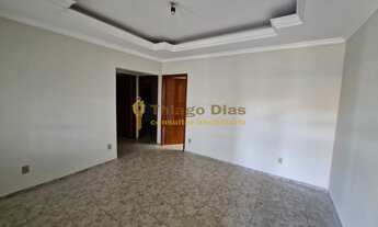 Imagem 4: Casa á venda com 3 dormitórios (sendo 1 suíte), 2 vagas, quintal amplo e bem localizada no