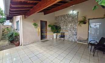 Imagem: Casa á venda com 3 dormitórios (sendo