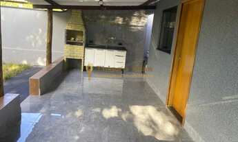 Imagem: Casa moderna á venda com 2 dormitórios