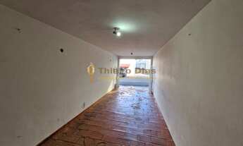 Imagem 2: Casa com salão, edícula e amplo terreno á venda no centro da cidade de Votuporanga/SP