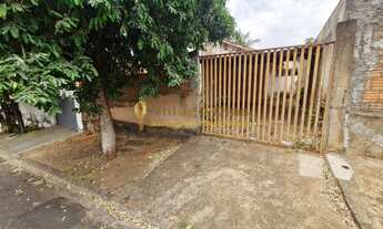 Imagem 2: Casa à venda com 2 dormitórios, 3 vagas e quintal no bairro Cohab Cris II na cidade de Vot