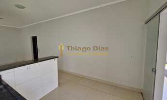 Imagem 7: Casa à venda com varanda e churrasqueira, 2 vagas, 3 dormitórios, quintal, no bairro Resid