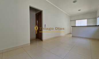 Imagem 5: Casa à venda com varanda e churrasqueira, 2 vagas, 3 dormitórios, quintal, no bairro Resid